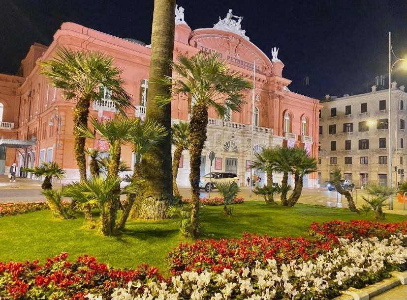 Calefati Gallery Luxury Apartment Бари Экстерьер фото