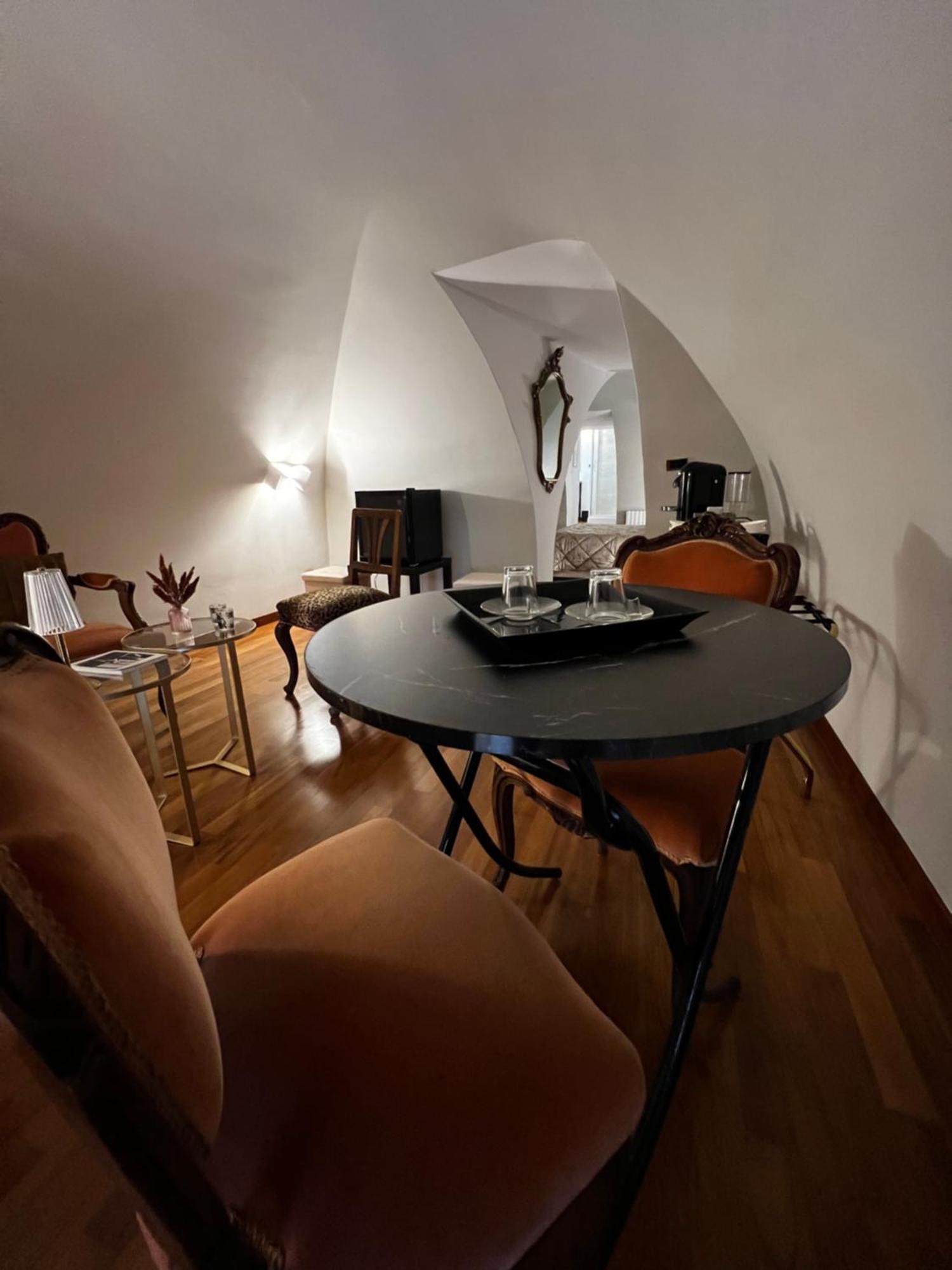 Calefati Gallery Luxury Apartment Бари Экстерьер фото